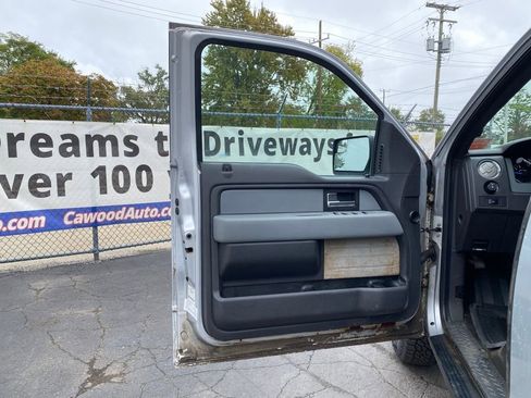 Used 2013 Ford F150 XLT image 11