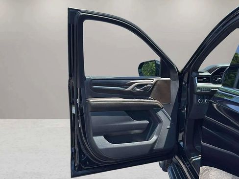 Used 2021 GMC Yukon Denali w/ Advanced Technology Package image 10