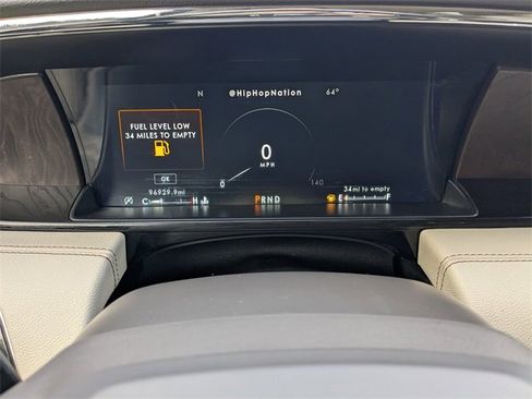 Used 2018 Lincoln Navigator Select image 33