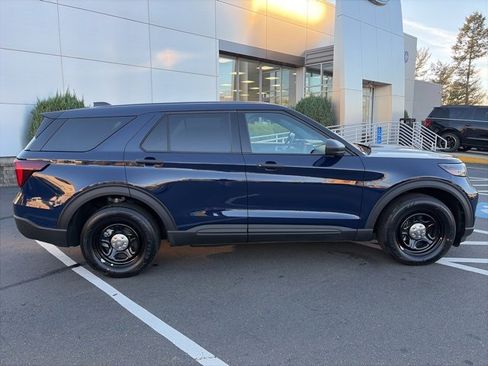Used 2025 Ford Explorer 4WD Police Interceptor image 9