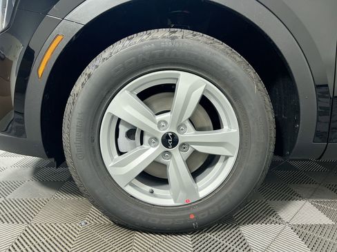 New 2026 Kia Sorento LX image 13