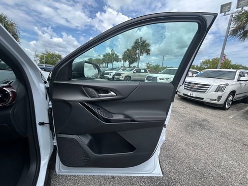 New 2026 Chevrolet Equinox RS w/ Convenience Package III AWD/4WD image 28