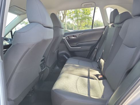 Used 2024 Toyota RAV4 XLE FWD image 15
