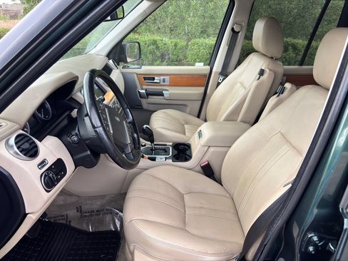 Used 2011 Land Rover LR4 HSE AWD/4WD image 16