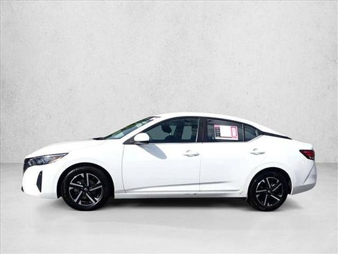Used 2024 Nissan Sentra SV FWD image 2