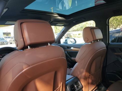 Used 2021 Audi Q5 Prestige w/ Prestige Package image 10