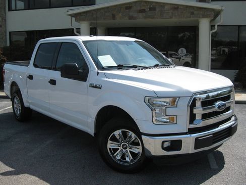 Used 2016 Ford F150 XLT RWD image 2