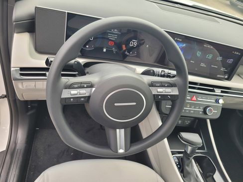 New 2026 Hyundai Tucson SE image 22