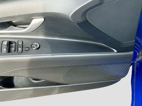 Used 2024 Hyundai Elantra SE FWD image 18