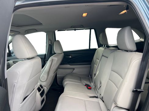 Used 2022 Honda Pilot Special Edition image 10