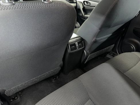 Used 2018 Nissan Rogue Sport S w/ S Appearance Package AWD/4WD image 17