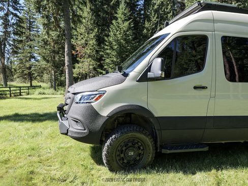 Used 2024 Mercedes-Benz Sprinter 2500 image 4