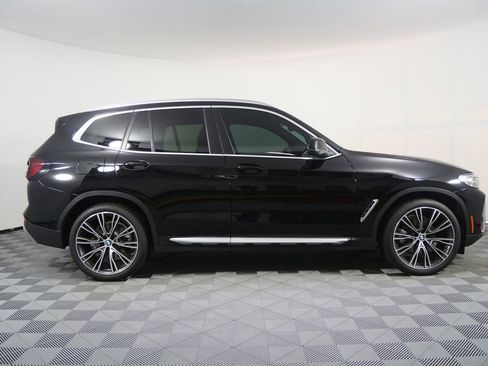Used 2024 BMW X3 sDrive30i w/ Premium Package image 2