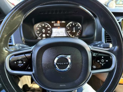 Used 2017 Volvo XC90 T6 Inscription w/ Vision Package image 23