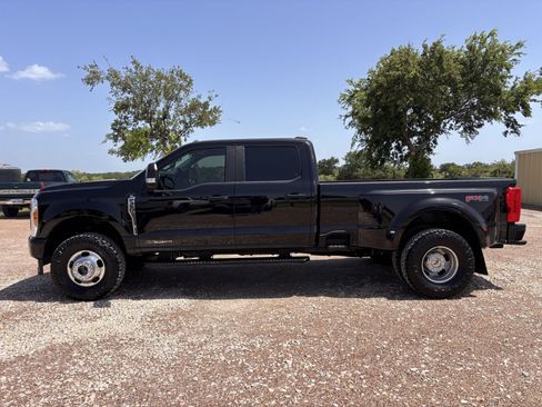 Used 2023 Ford F350 XL w/ XL Driver Assist Package AWD/4WD image 2