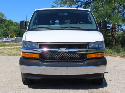 Used 2025 Chevrolet Express 2500 w/ Driver Convenience Package RWD image 14