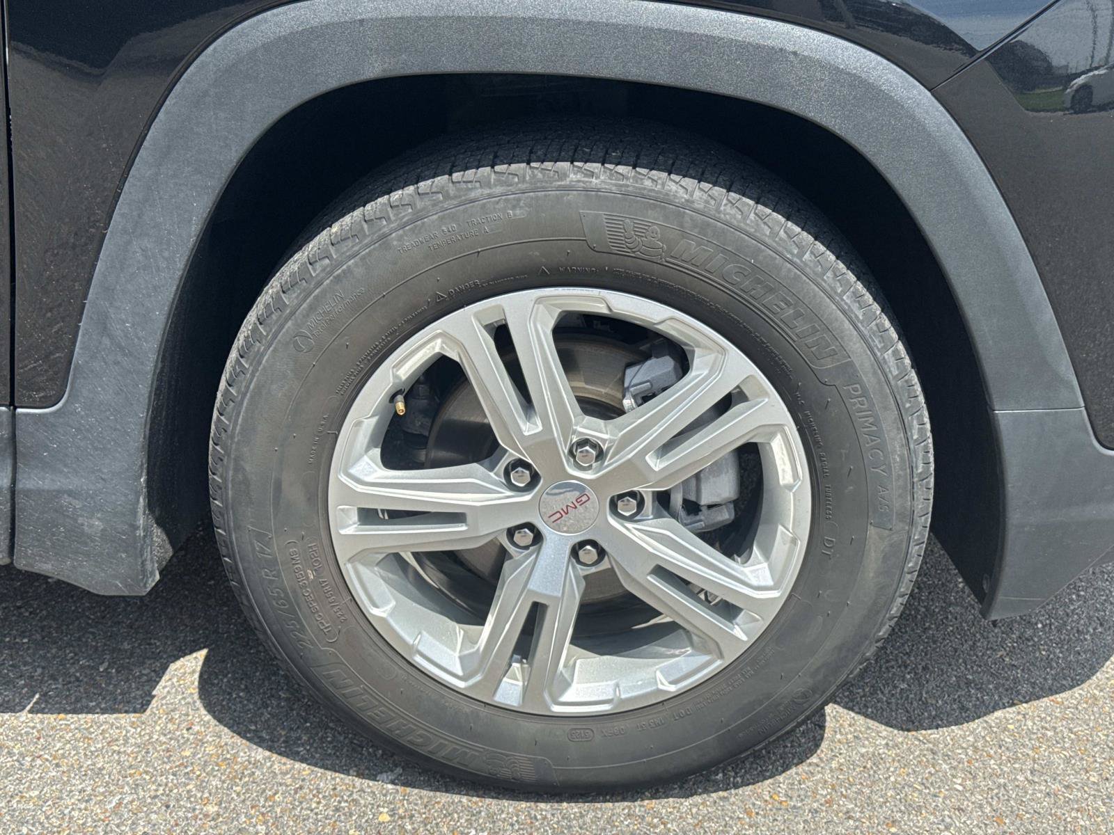Used 2024 GMC Terrain SLE FWD image 4