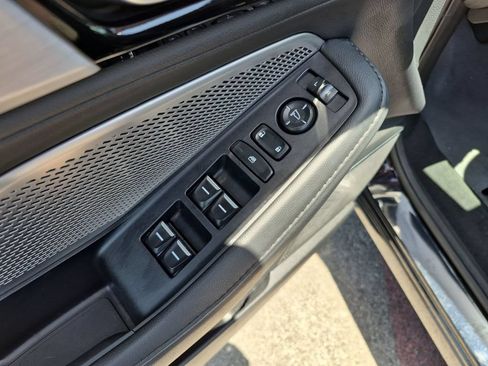 Used 2023 Acura MDX SH-AWD image 19