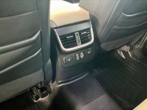 Used 2023 Subaru Outback Limited AWD/4WD image 27