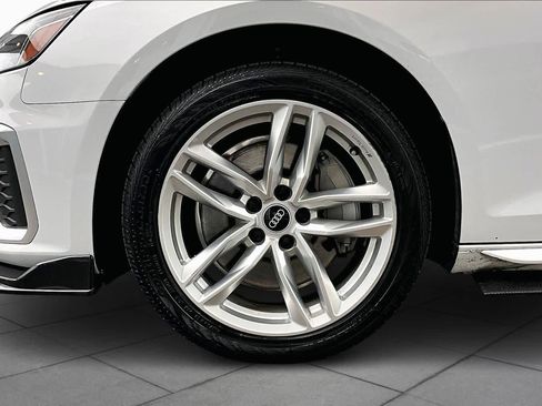 Used 2021 Audi A4 2.0T Premium image 11