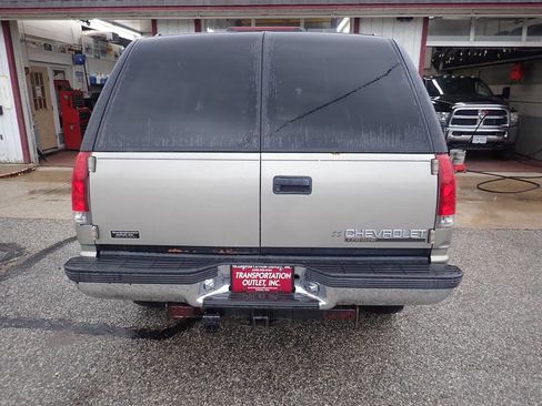 Used 1999 Chevrolet Tahoe Z71 w/ Preferred Equipment Group image 20