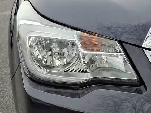 Used 2018 Subaru Forester 2.5i Premium w/ Protection Package #1 image 9