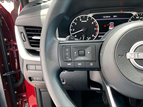 Certified 2024 Nissan Rogue SV FWD image 23