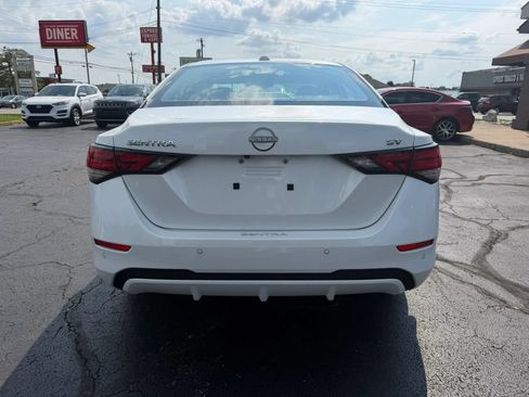 Used 2024 Nissan Sentra SV FWD image 5
