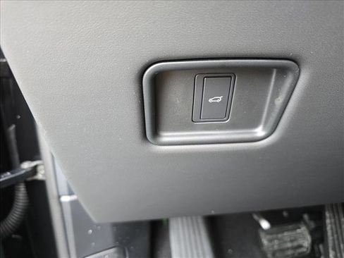 New 2026 Land Rover Range Rover Sport SE image 24