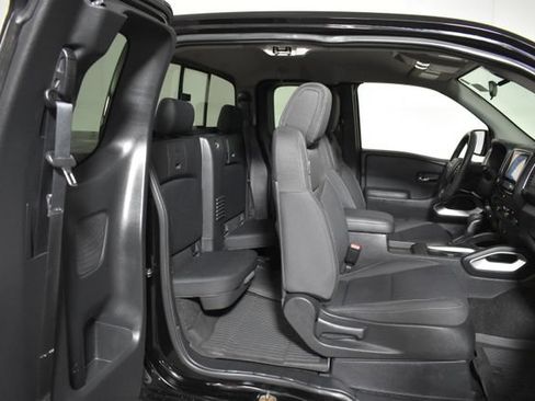 Used 2022 Nissan Frontier SV AWD/4WD image 30