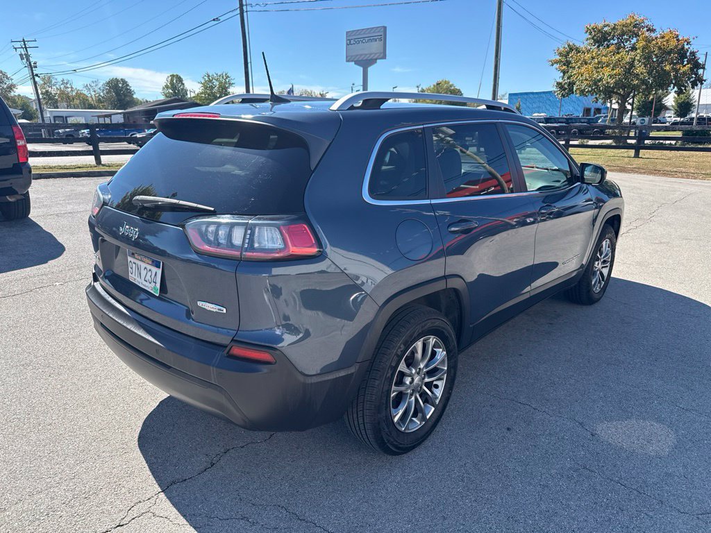 Used 2020 Jeep Cherokee Latitude Plus w/ Cold Weather Group AWD/4WD image 3