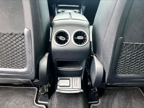 Certified 2021 Mercedes-Benz GLB 250 image 35