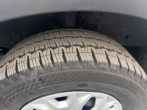 Used 2024 Ford Transit 250 Low Roof w/ Exterior Upgrade Package image 25