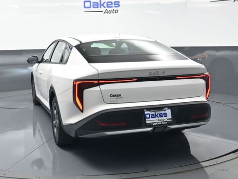 New 2025 Kia K4 FWD image 7