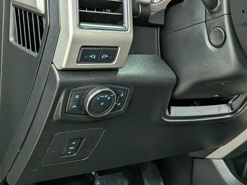 Used 2017 Ford F150 Lariat w/ Equipment Group 502A Luxury image 16