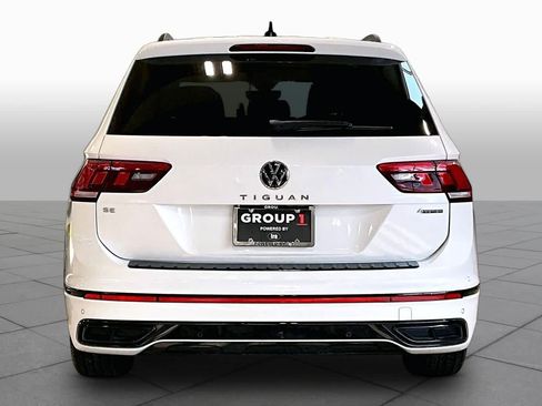 Used 2023 Volkswagen Tiguan SE R-Line AWD/4WD image 5