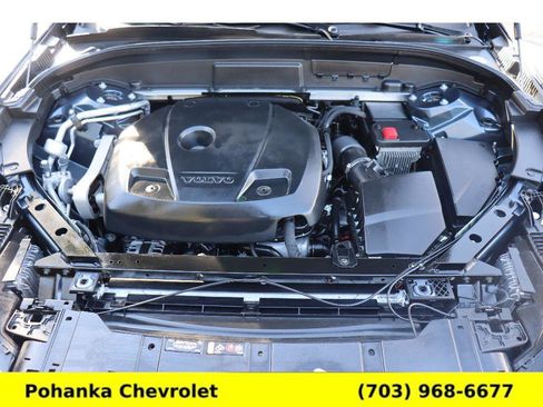 Used 2021 Volvo XC60 T5 Momentum w/ Premium Package image 34