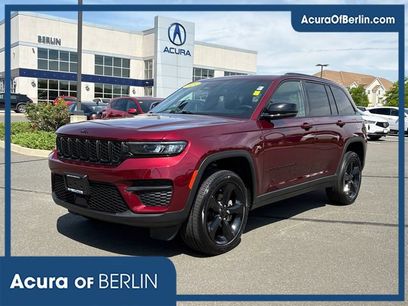 Used 2024 Jeep Grand Cherokee Altitude