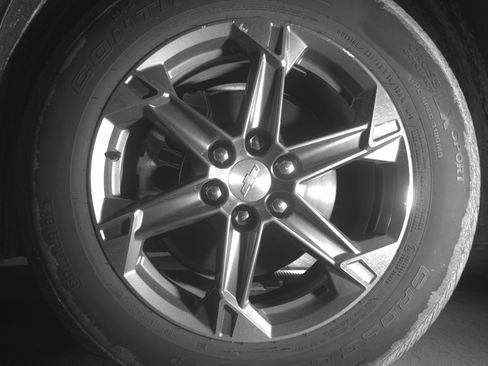Used 2025 Chevrolet Blazer LT FWD image 12