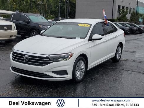 Used 2019 Volkswagen Jetta S image 1