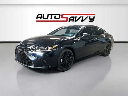 Used 2024 Lexus ES 350 F Sport w/ Accessory Package (Z2) FWD image 3