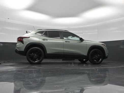 New 2026 Chevrolet Trax ACTIV w/ Sunroof Package FWD image 25