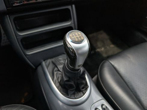 Used 2002 Porsche 911 Carrera image 22