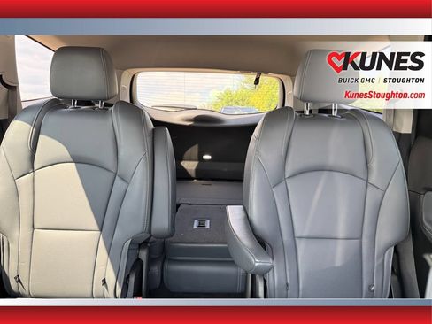 Used 2021 Buick Enclave Premium w/ Surround and Sites Package AWD/4WD image 45