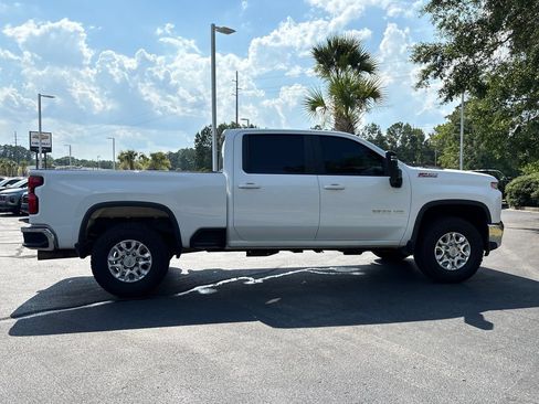 Used 2020 Chevrolet Silverado 2500 LT w/ Z71 Off-Road Package AWD/4WD image 24