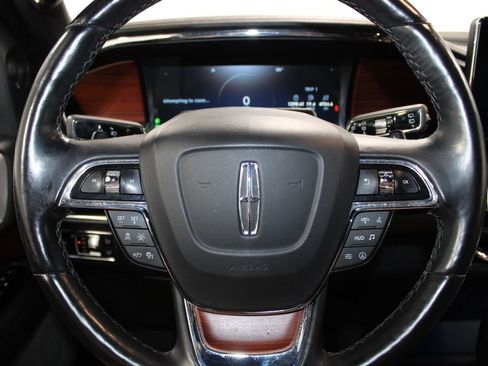 Used 2022 Lincoln Navigator Reserve AWD/4WD image 38