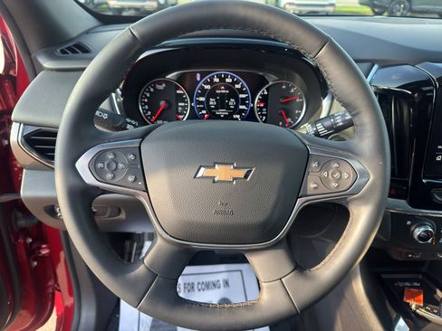Used 2023 Chevrolet Traverse Premier AWD/4WD image 21