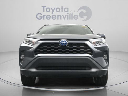 Used 2021 Toyota RAV4 XLE Premium image 23