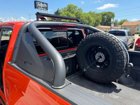 Used 2022 Chevrolet Colorado ZR2 AWD/4WD image 25