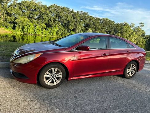 Used 2014 Hyundai Sonata GLS FWD image 2